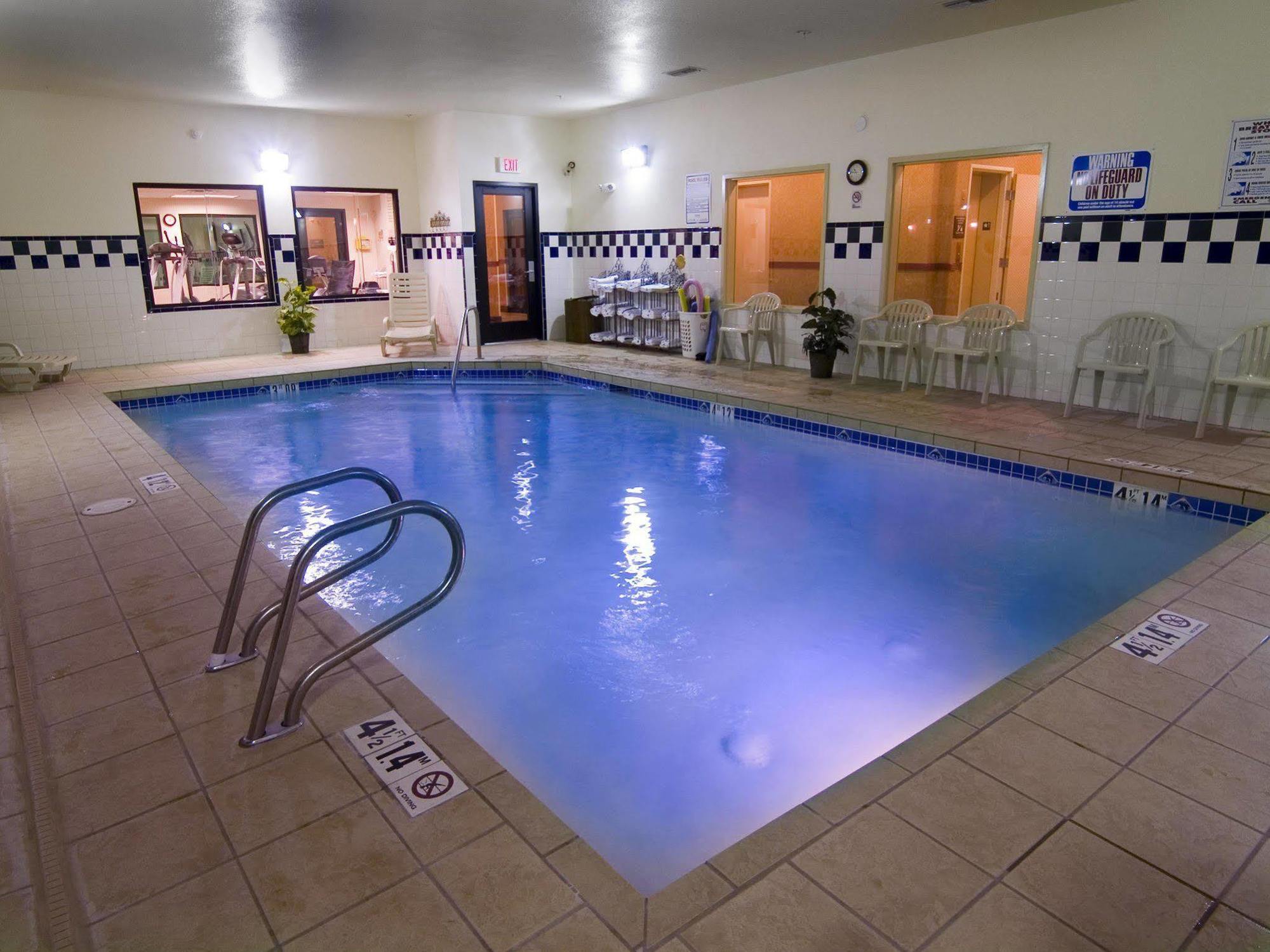 Best Western Gallup West Удобства фото